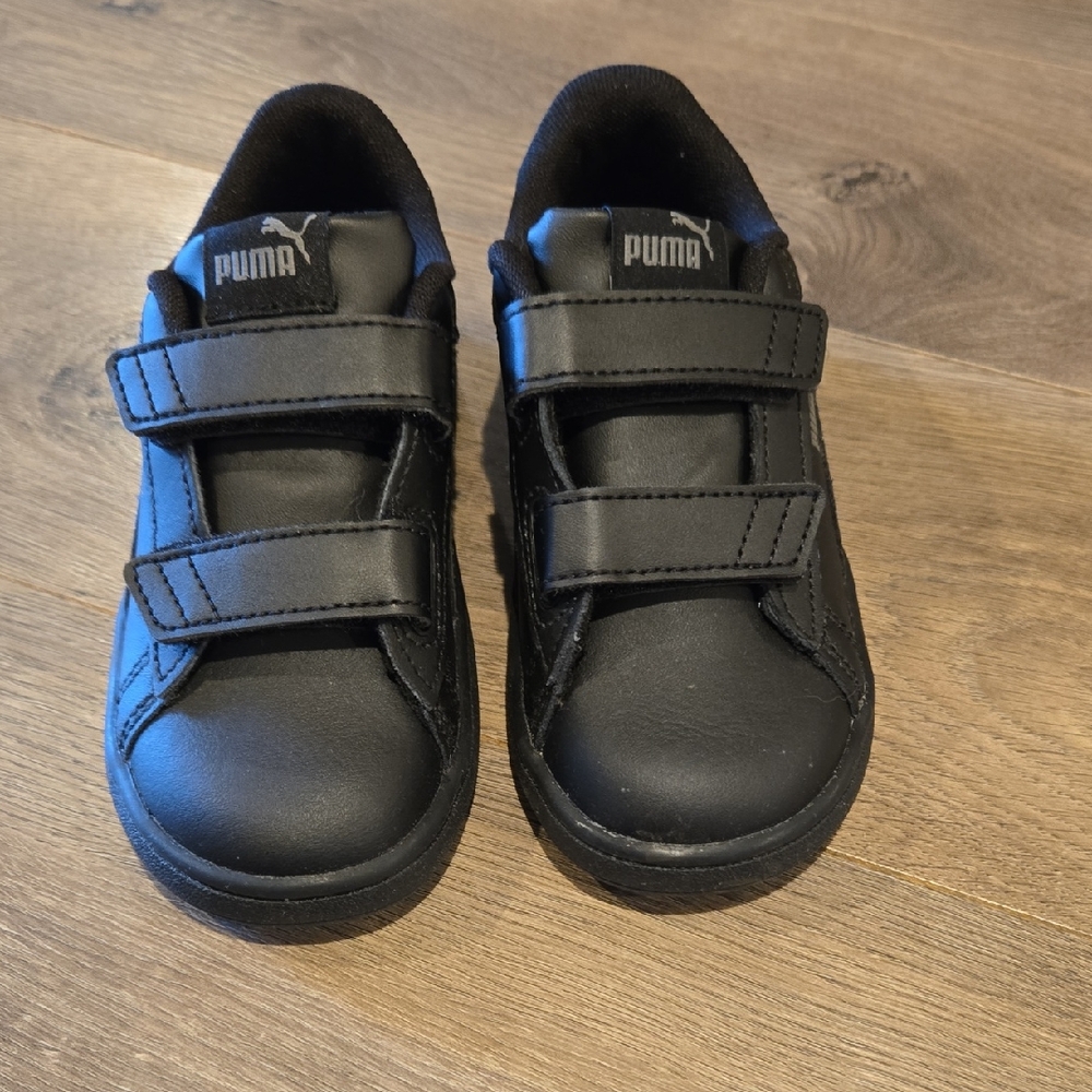 Puma Kids Black Velcro Sneakers
